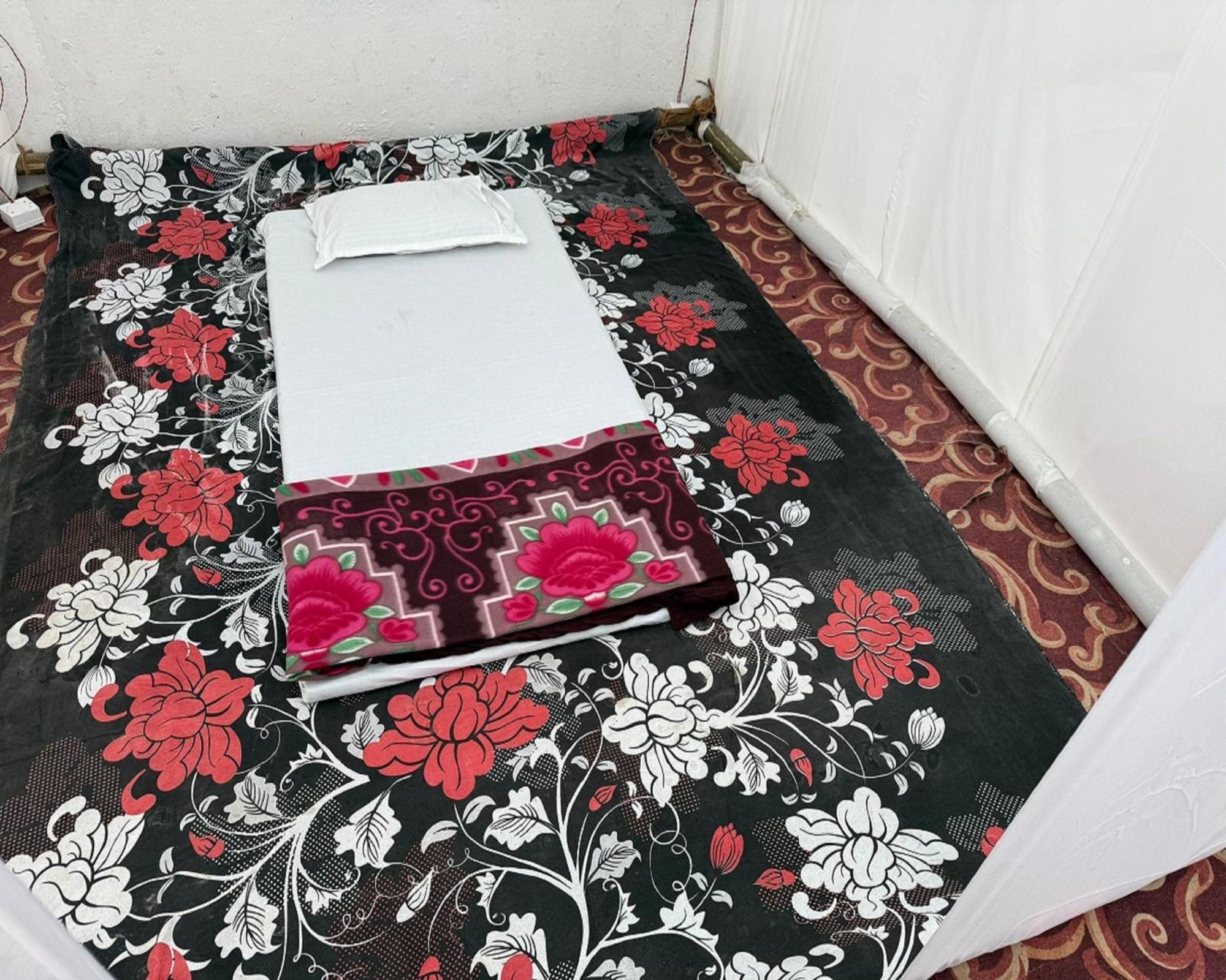 Arail Tent City Kumbh Cottage Mahakumbh -Near Arail Ghat And Naini Station Allāhābād Junction Zewnętrze zdjęcie